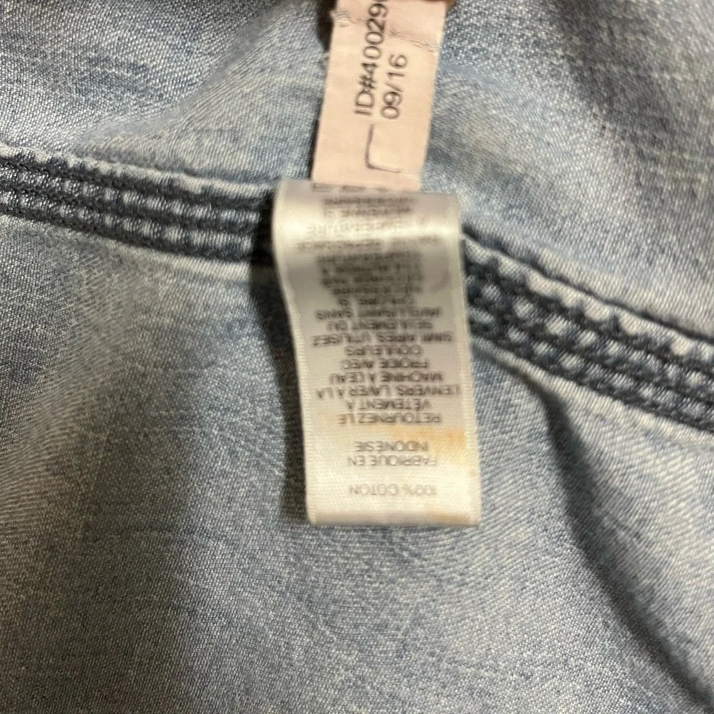 EXPRESS denim shirt gently used embroidered hearts ❤️ on back size L - Picture 14 of 15